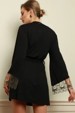 Kimonos & Robes><noscript><img width=