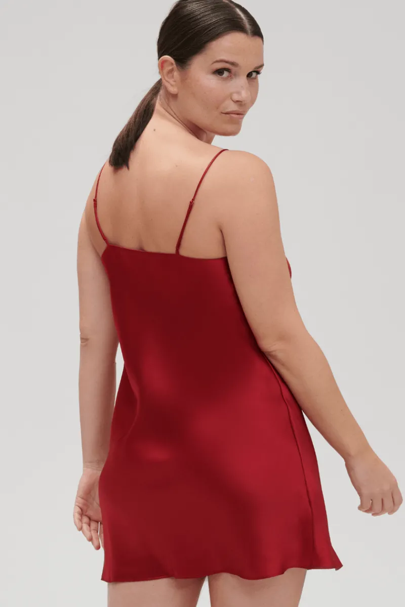 Silk Nightwear | Nighties, Babydolls & Chemises>Simone Pérèle Dream Silk Nightdress Tanga Red