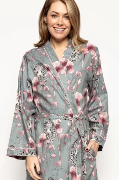 Kimonos & Robes><noscript><img width=