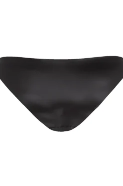 Briefs><noscript><img width=