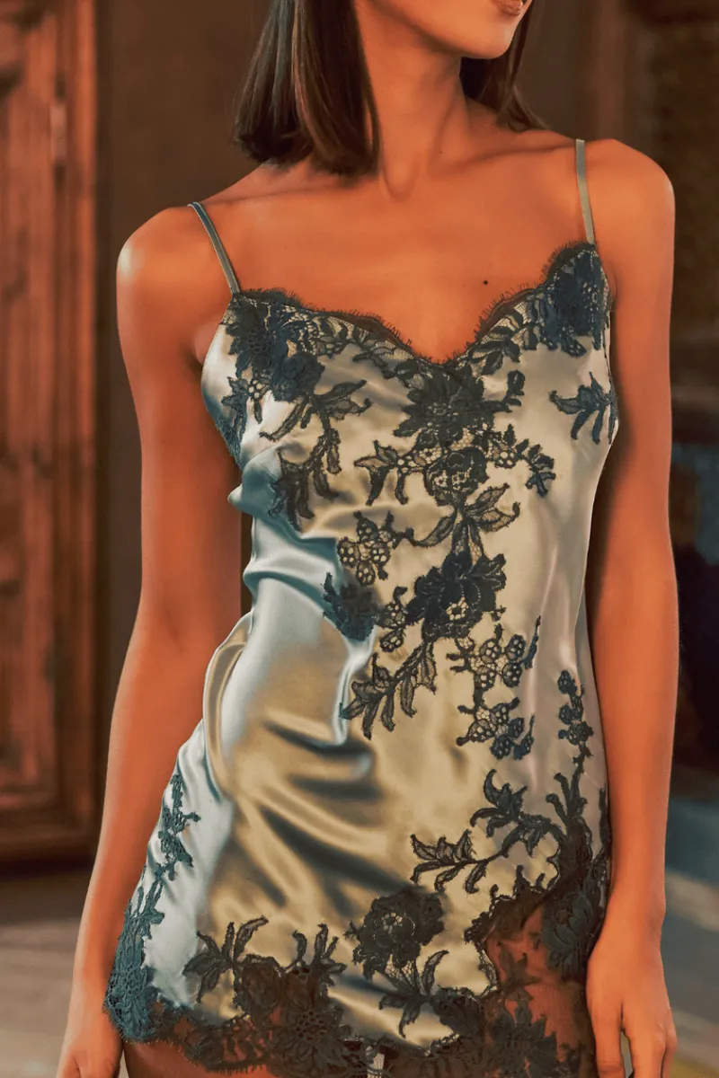 Silk Nightwear | Nighties, Babydolls & Chemises>Marjolaine Phenix Silk Mini Nightie Mist